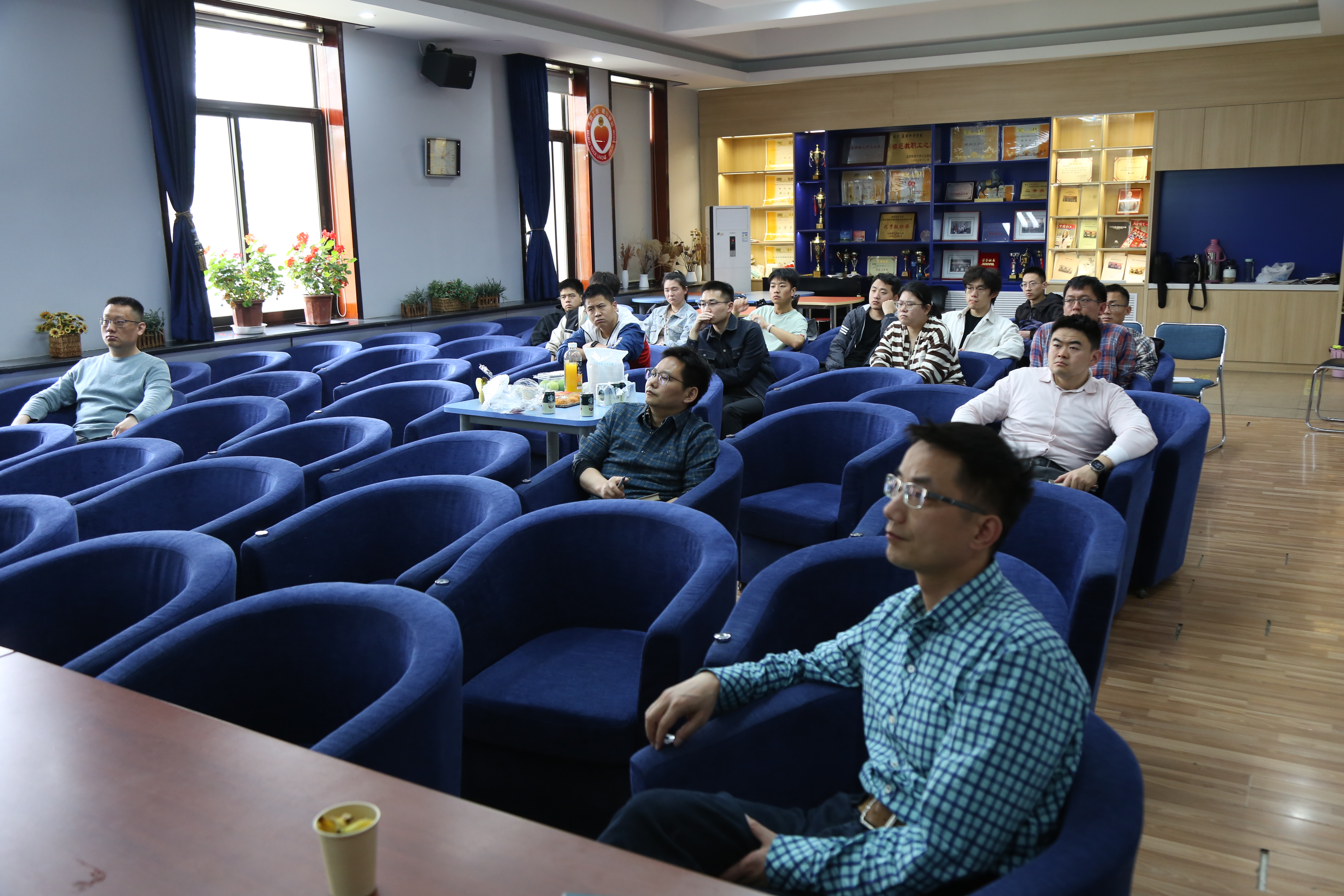 7110eca873abef8b403b4f08ccced23b.jpg 7110eca873abef8b403b4f08ccced23b.jpg