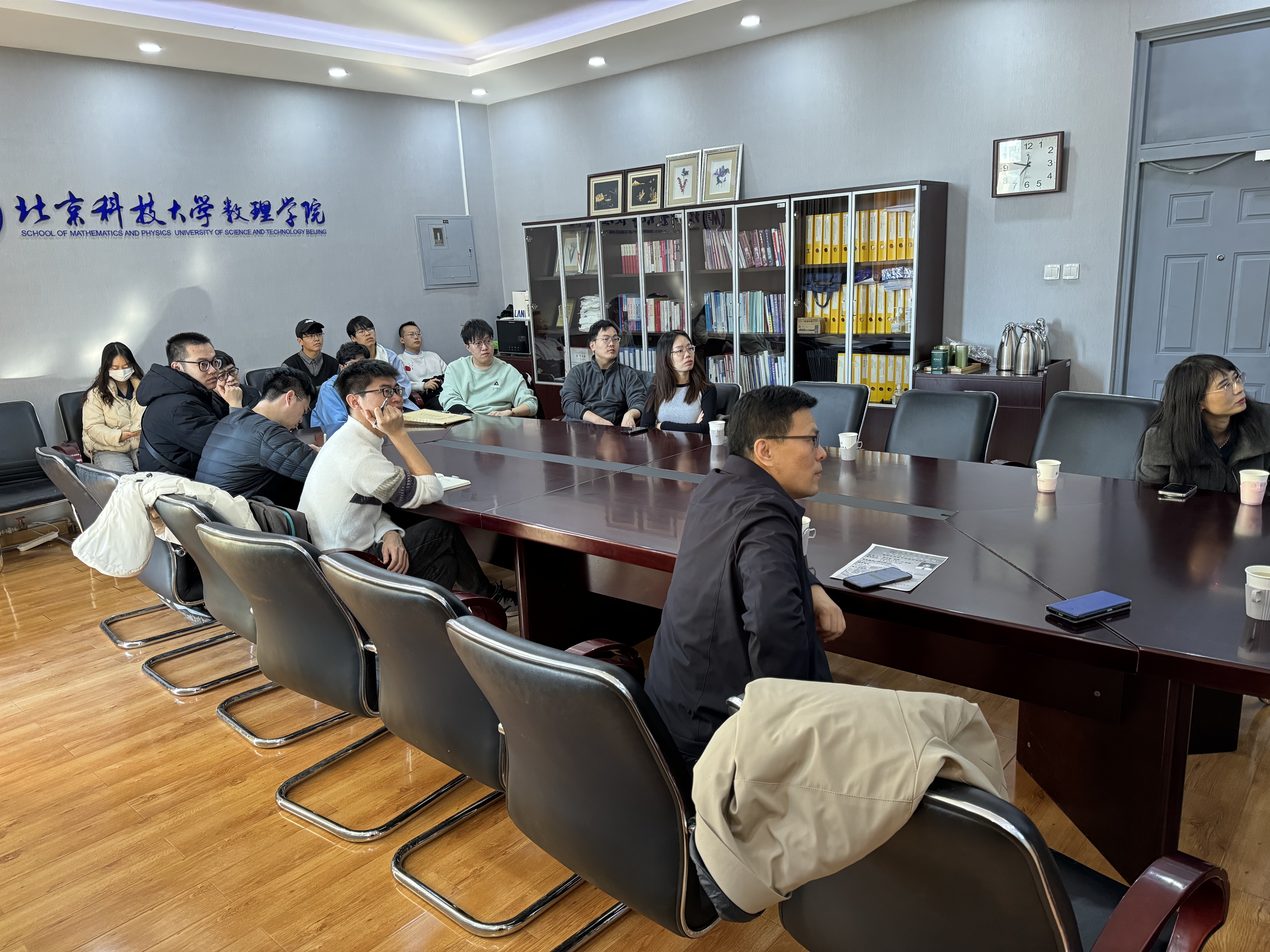 1763369448394317.jpg 1763369448394317.jpg